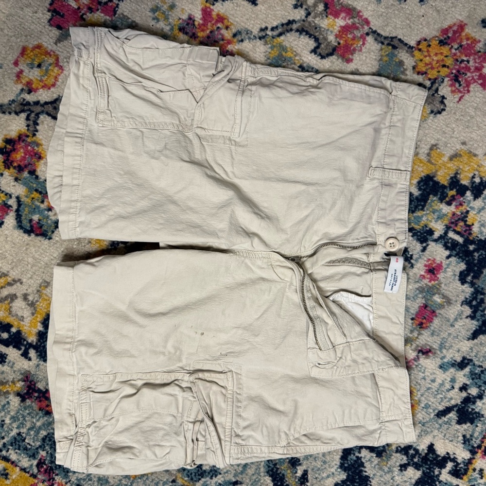 Men’s old navy cargo shorts